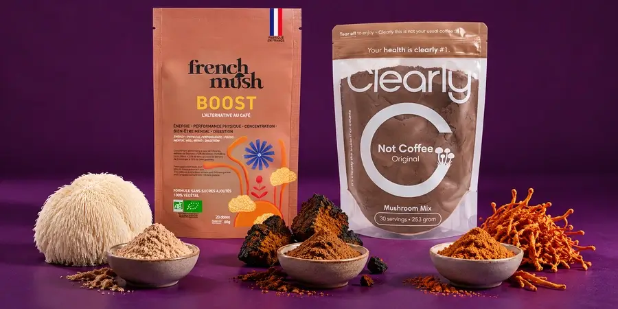 French Mush Boisson Boost und Clearly Not Coffee mit Pilzpulver in Schalen, Lion’s Mane, Chaga und Cordyceps