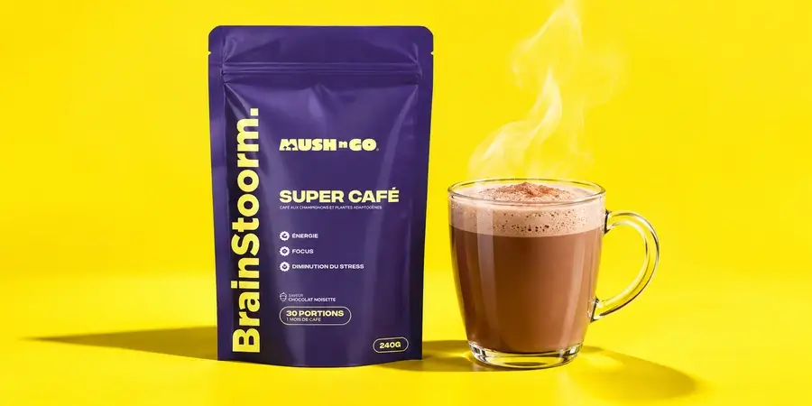 Brainstoorm von Mush N Go mit einem Glas Kakaogetränk